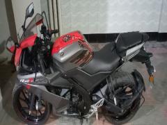 YAMAHA R15 V3